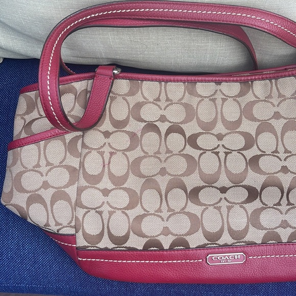 The Perfect Fall Coach Bag and Matching Wallet🍁Great used condition - Picture 10 of 11